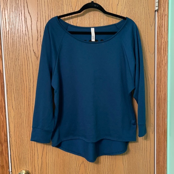 Shirt - Picture 2 of 3